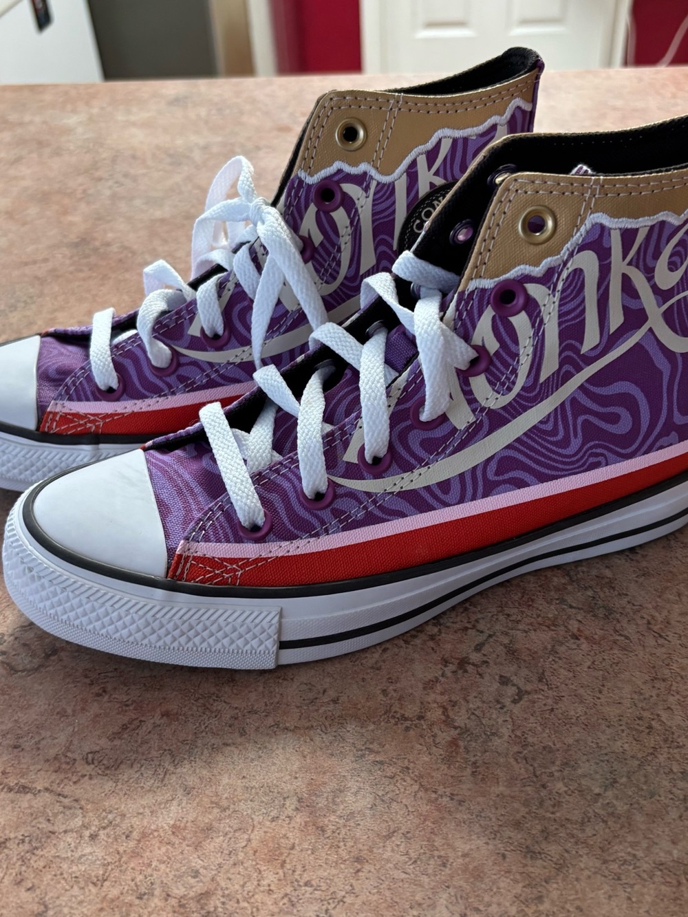 Willie Wonka Converse Purple High-Top Canvas Sneakers Womens 7 Mens 5 never used